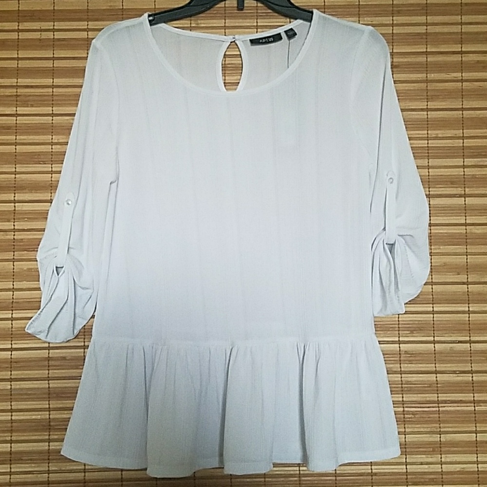 Shirt Size S  APT.9